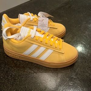 NWT Adidas Grand Court Alpha